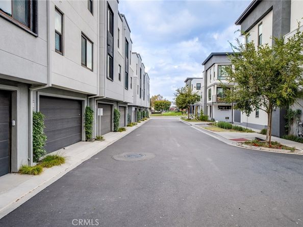 113 Schick, Irvine CA 92614