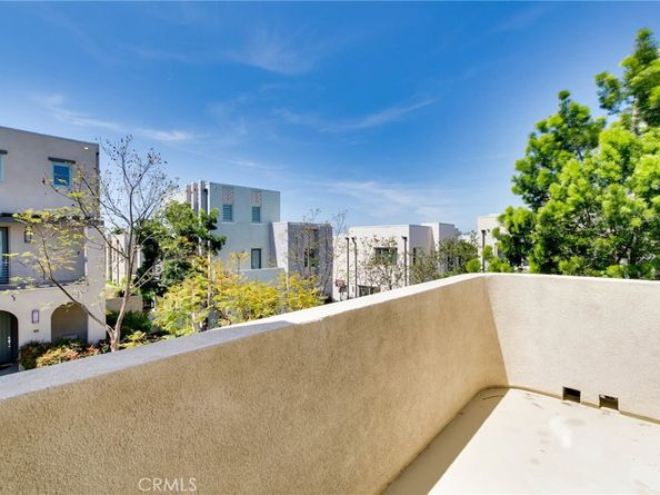 105 Catalyst, Irvine CA 92618