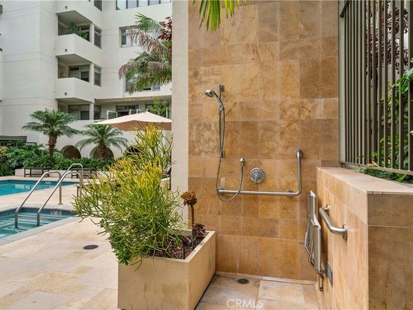 920 Granite 502, Pasadena CA 91101