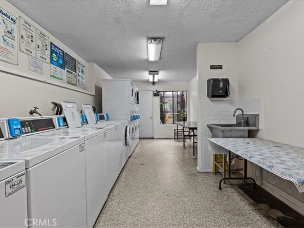 320 S Ardmore, Los Angeles CA 90020