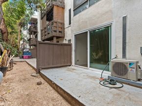 320 S Ardmore, Los Angeles CA 90020