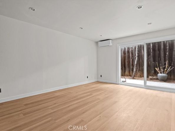 320 S Ardmore, Los Angeles CA 90020