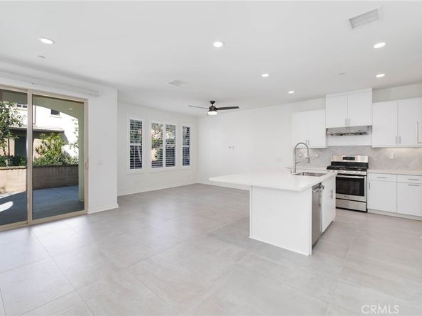 26 Prominence, Lake Forest CA 92630