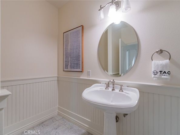 2479 Cliff Road, Upland CA 91784