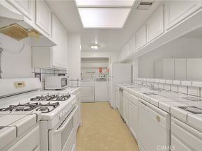 1663 Veteran Avenue 206, Los Angeles CA 90024