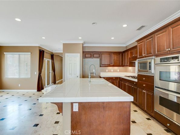 1767 Wright Place, Upland CA 91784