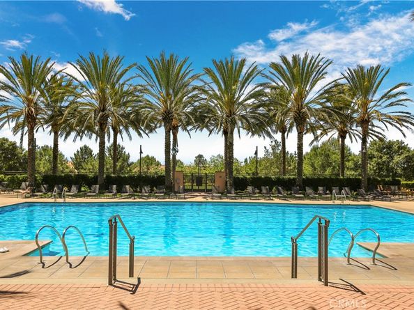 54 Hearst, Irvine CA 92620