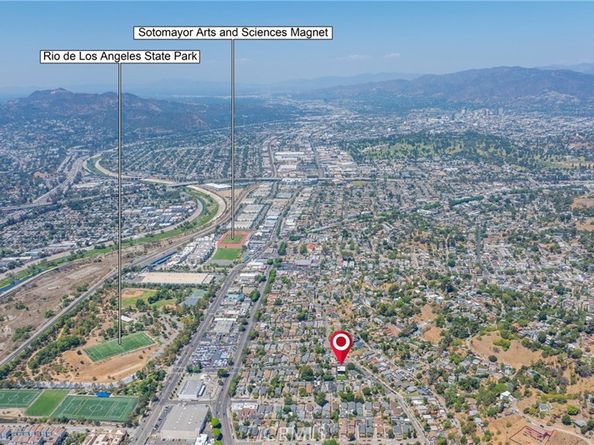 2926 Future Street, Los Angeles CA 90065