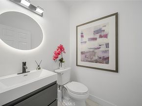 2926 Future Street, Los Angeles CA 90065