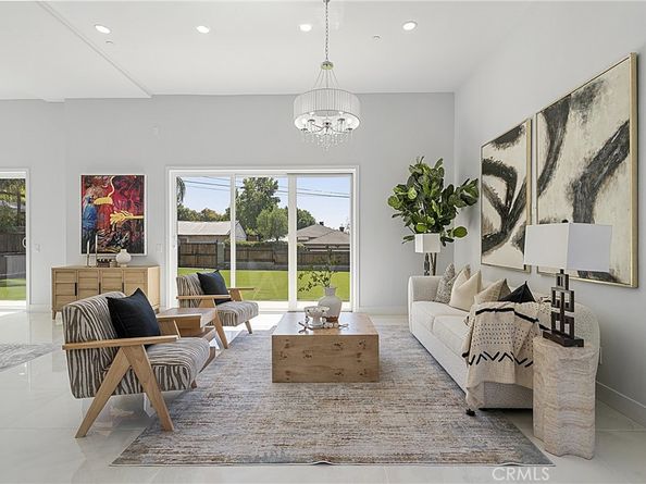 2926 Future Street, Los Angeles CA 90065