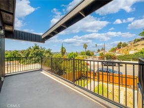 2926 Future Street, Los Angeles CA 90065