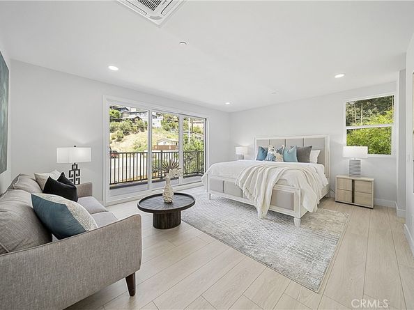 2926 Future Street, Los Angeles CA 90065