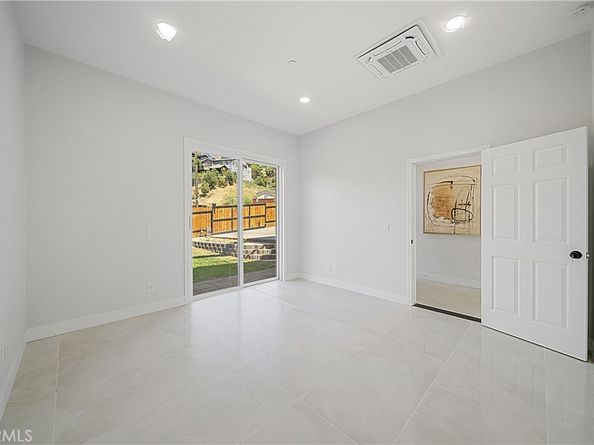 2926 Future Street, Los Angeles CA 90065