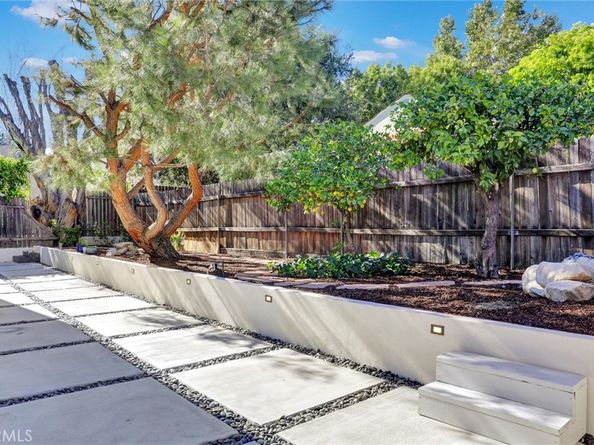 2434 Prospect Avenue, Montrose CA 91020