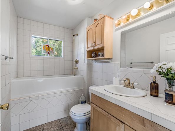 28461 W Driver Avenue, Agoura Hills CA 91301