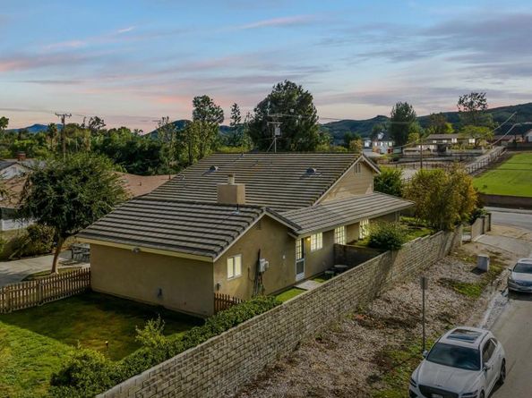 28461 W Driver Avenue, Agoura Hills CA 91301