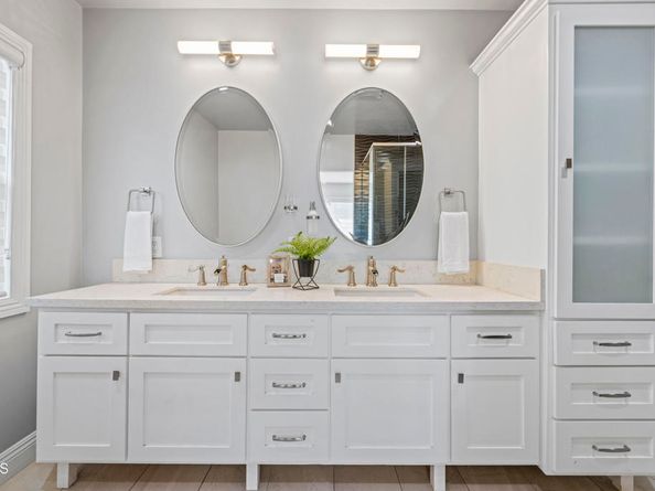 4961 Alcove Avenue, Valley Village CA 91607