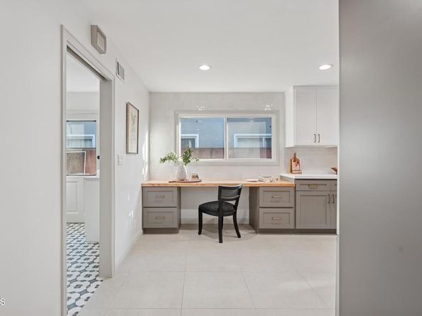 6043 Mary Ellen Avenue, Valley Glen CA 91401