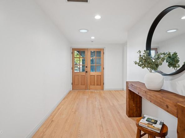 6043 Mary Ellen Avenue, Valley Glen CA 91401