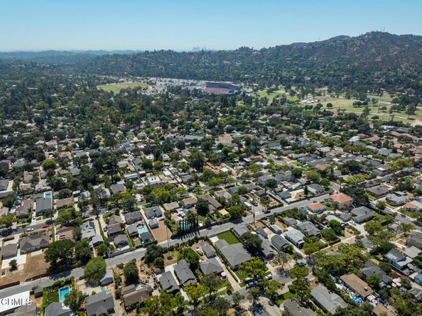 544 Pepper Street, Pasadena CA 91103