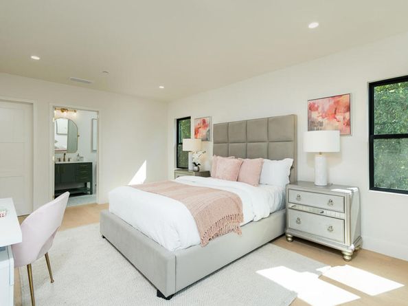 544 Pepper Street, Pasadena CA 91103