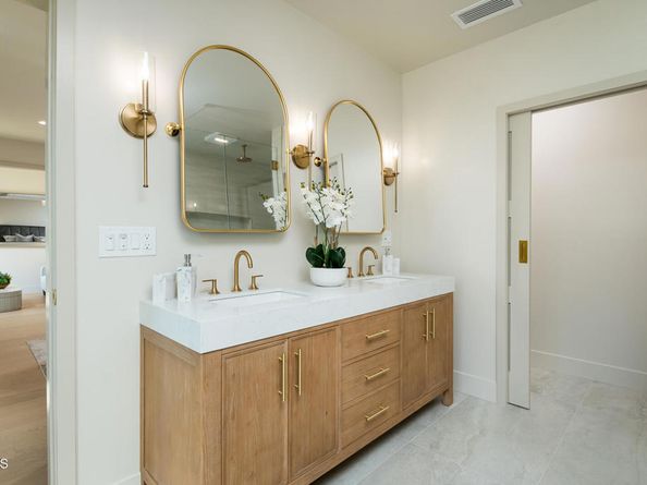 544 Pepper Street, Pasadena CA 91103