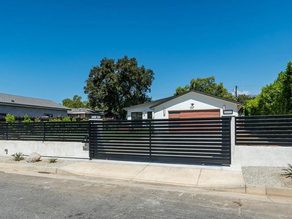 544 Pepper Street, Pasadena CA 91103