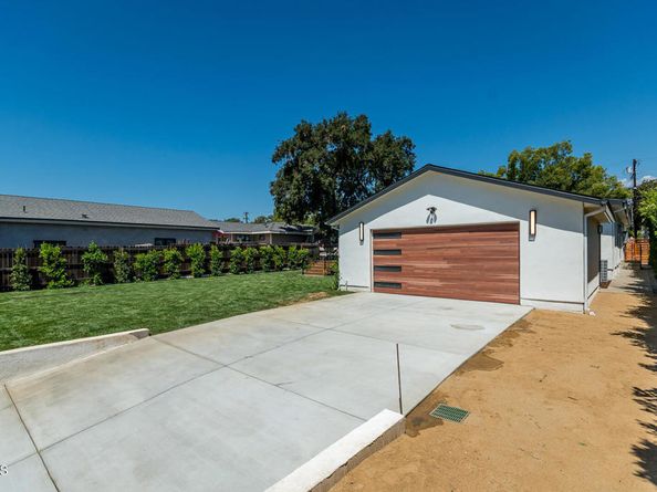 544 Pepper Street, Pasadena CA 91103