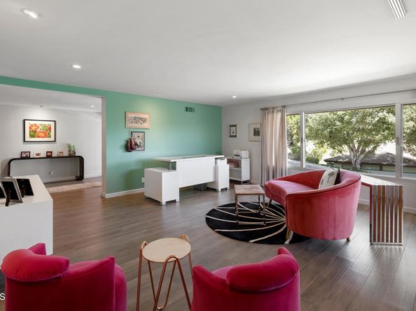 3351 Country Club Drive, Glendale CA 91208