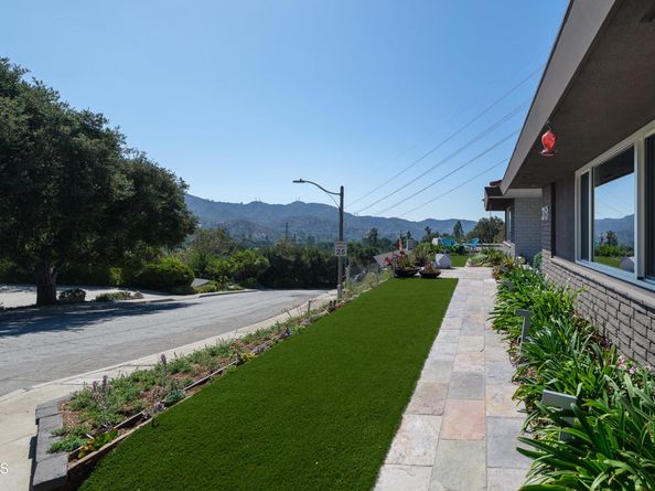 3351 Country Club Drive, Glendale CA 91208