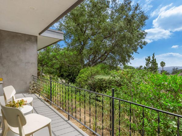 2065 Liliano Drive, Sierra Madre CA 91024