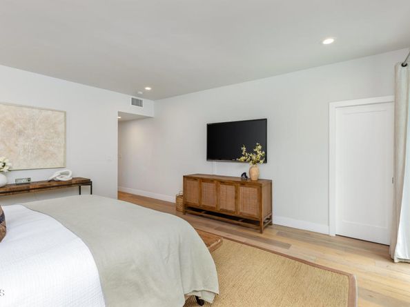 2065 Liliano Drive, Sierra Madre CA 91024