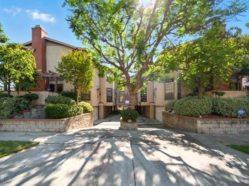 832 Magnolia Avenue