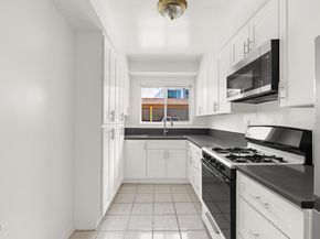 210 S Catalina Avenue, Pasadena CA 91106