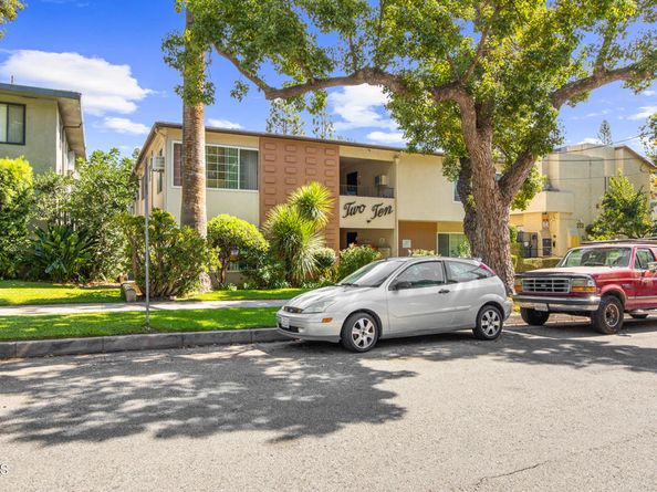 210 S Catalina Avenue, Pasadena CA 91106