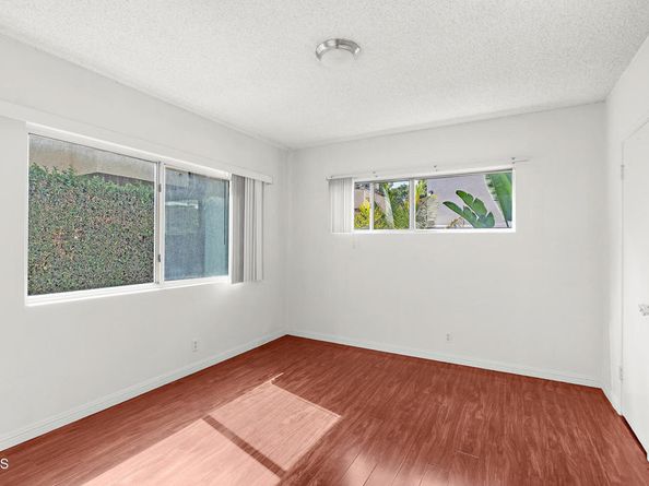 210 S Catalina Avenue, Pasadena CA 91106