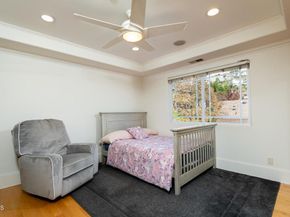 1075 E Tujunga Avenue, Burbank CA 91501