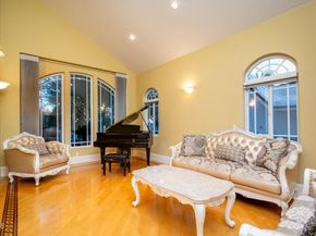 1075 E Tujunga Avenue, Burbank CA 91501