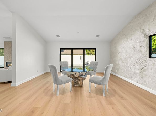 14145 Weddington Street, Sherman Oaks CA 91401