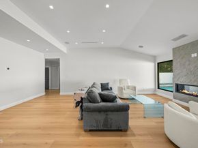 14145 Weddington Street, Sherman Oaks CA 91401