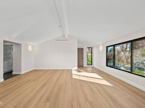 14145 Weddington Street, Sherman Oaks CA 91401