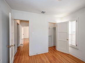 1920 N Screenland Drive, Burbank CA 91505