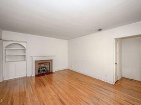 1920 N Screenland Drive, Burbank CA 91505