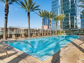 877 Francisco Street 1506, Los Angeles CA 90015