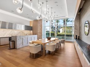 877 Francisco Street 1506, Los Angeles CA 90015