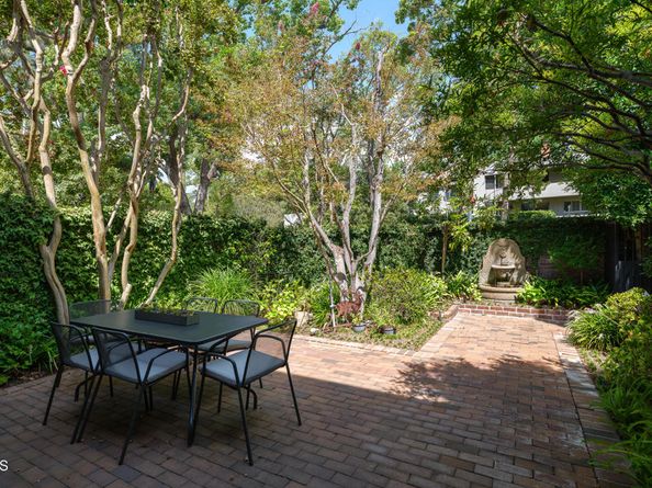 1105 S Orange Grove Boulevard, Pasadena CA 91105