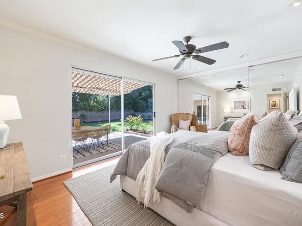 1574 E Glenoaks Boulevard, Glendale CA 91206