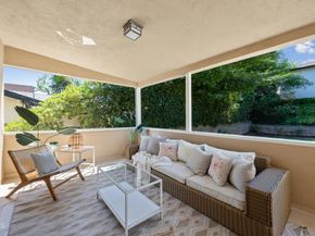 1574 E Glenoaks Boulevard, Glendale CA 91206
