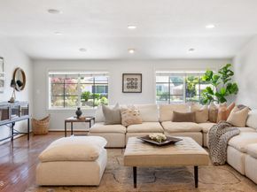 1574 E Glenoaks Boulevard, Glendale CA 91206