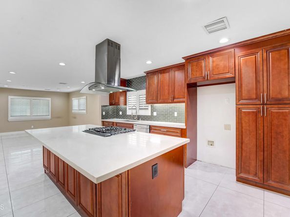 10530 Rubio Avenue, Granada Hills CA 91344